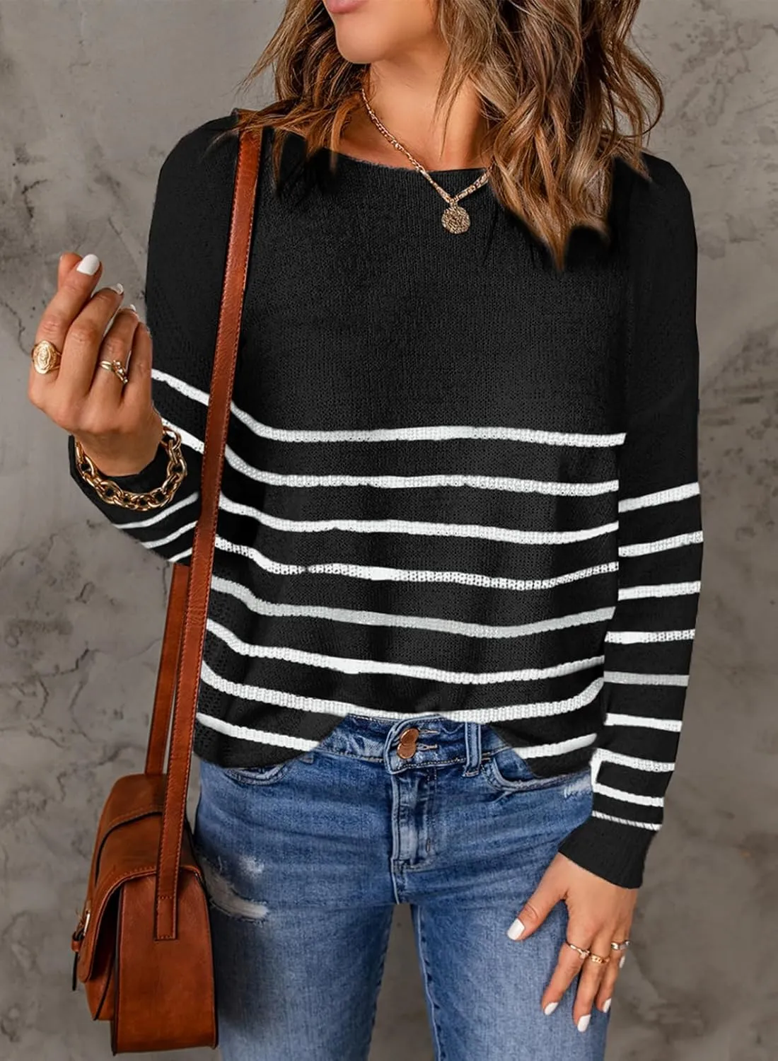 Acelitt Womens Casual Lightweight Long Sleeve Crewneck Knit Shirts Tops, S-XXL