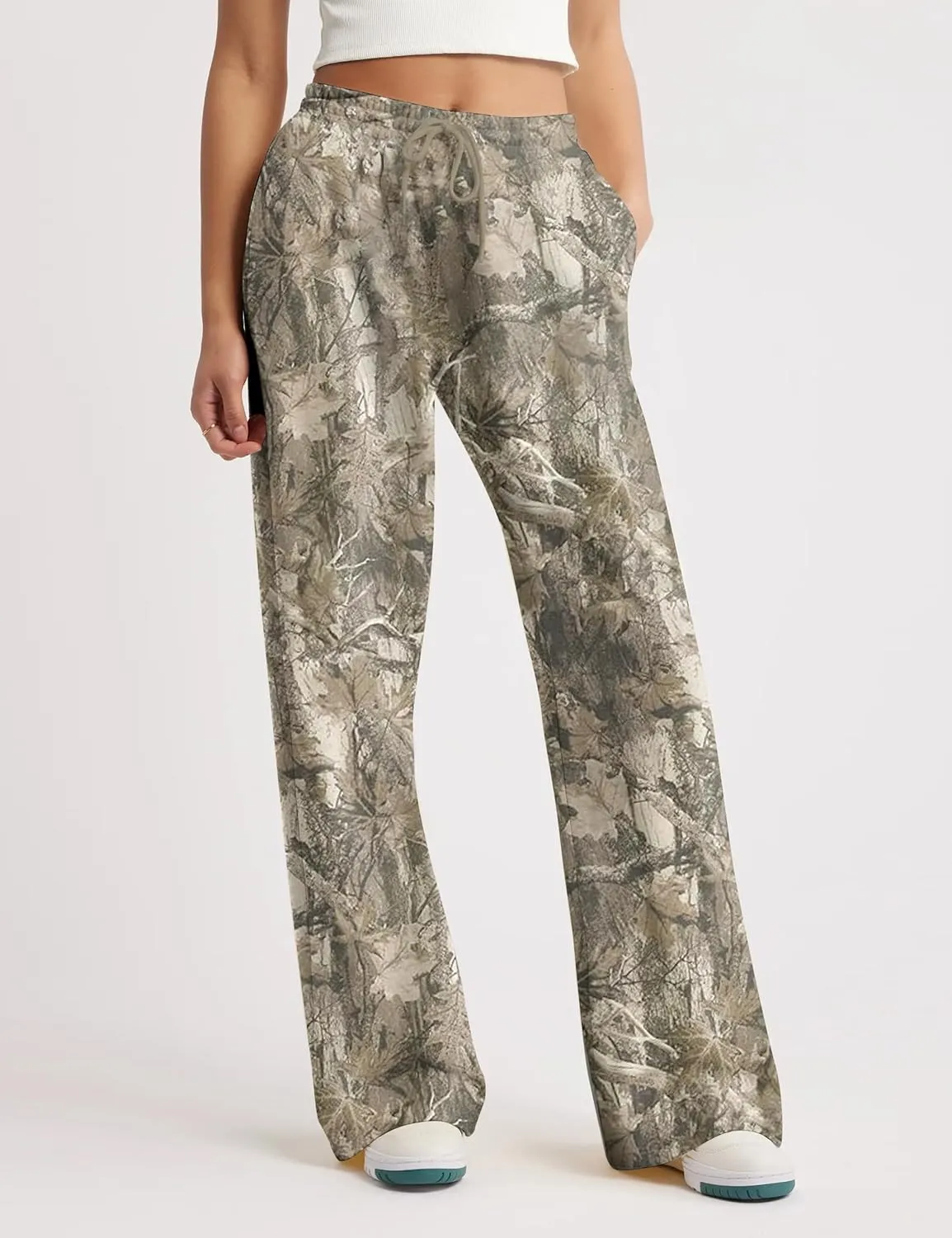 Camo Pants Women Baggy Fleece Y2K Camouflage Cargo Pants High Waisted Wide Leg Drawstring Jogger Sweatpants