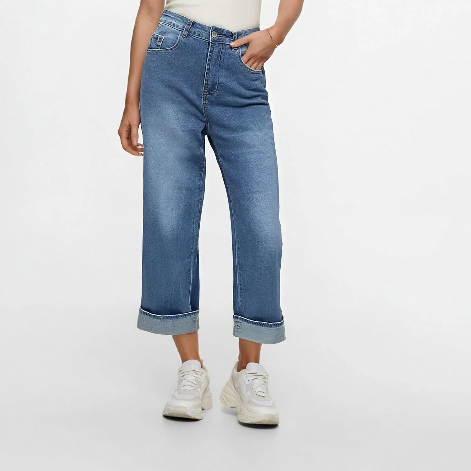High-Waisted Wide-Leg Jeans for Women Stylish Loose Fit Classic Design Casual Denim Pants Street Washed Denim Trouser