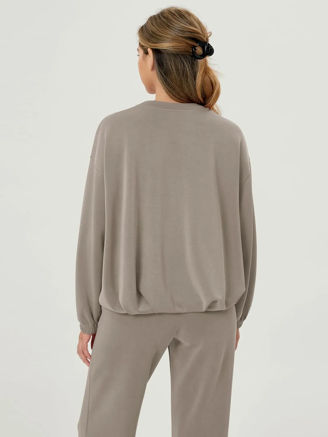 ODODOS Women's Modal Soft Bubble Hem Sweatshirts Long Sleeve Oversized Top Crew Neck Casual Pullover