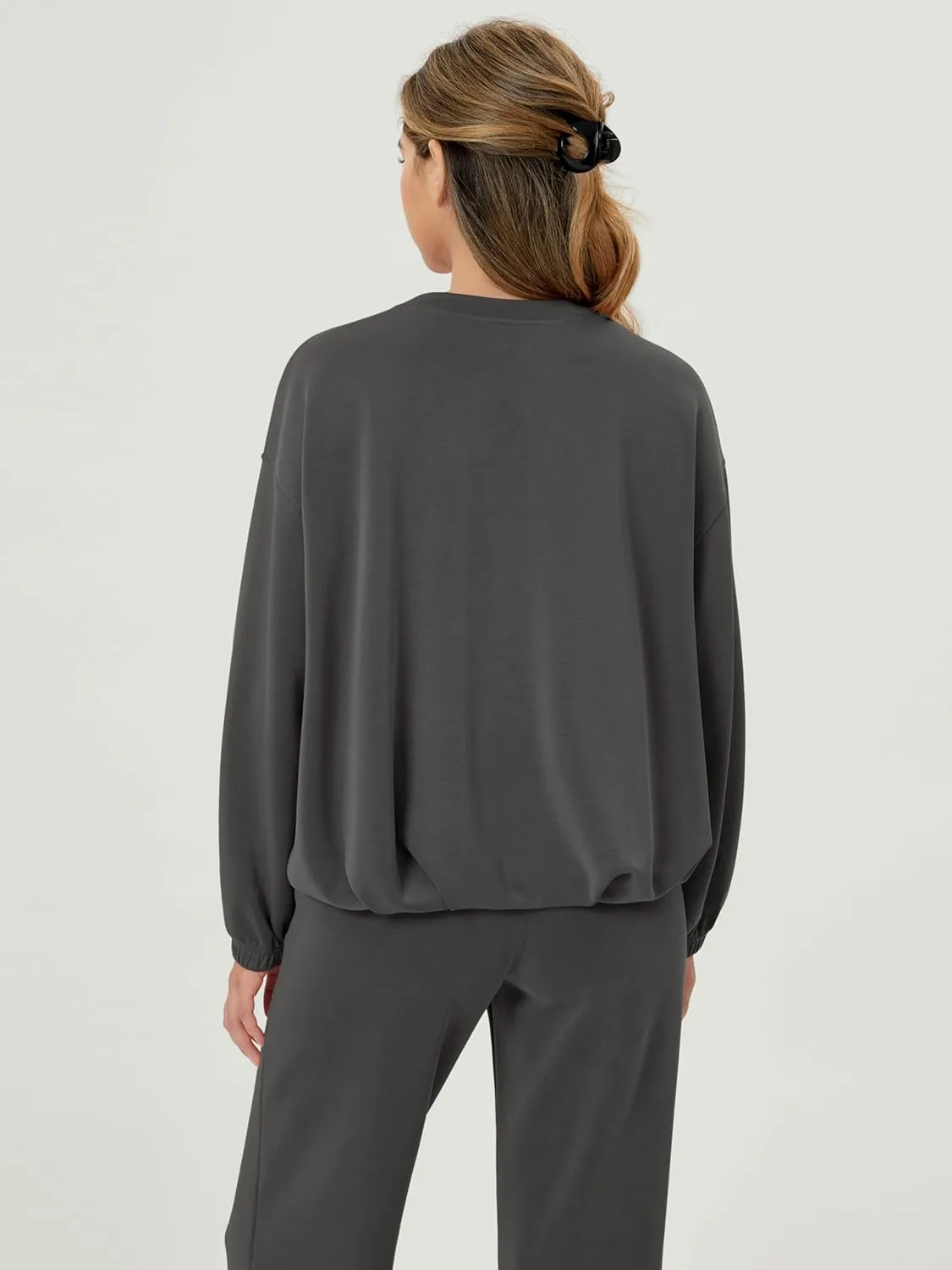 ODODOS Women's Modal Soft Bubble Hem Sweatshirts Long Sleeve Oversized Top Crew Neck Casual Pullover