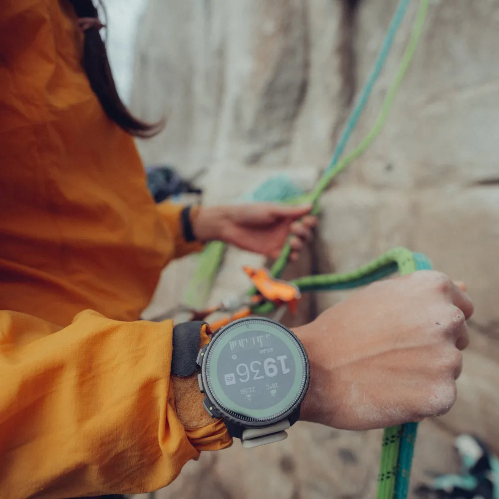 SUUNTO Vertical Titanium Solar Sand