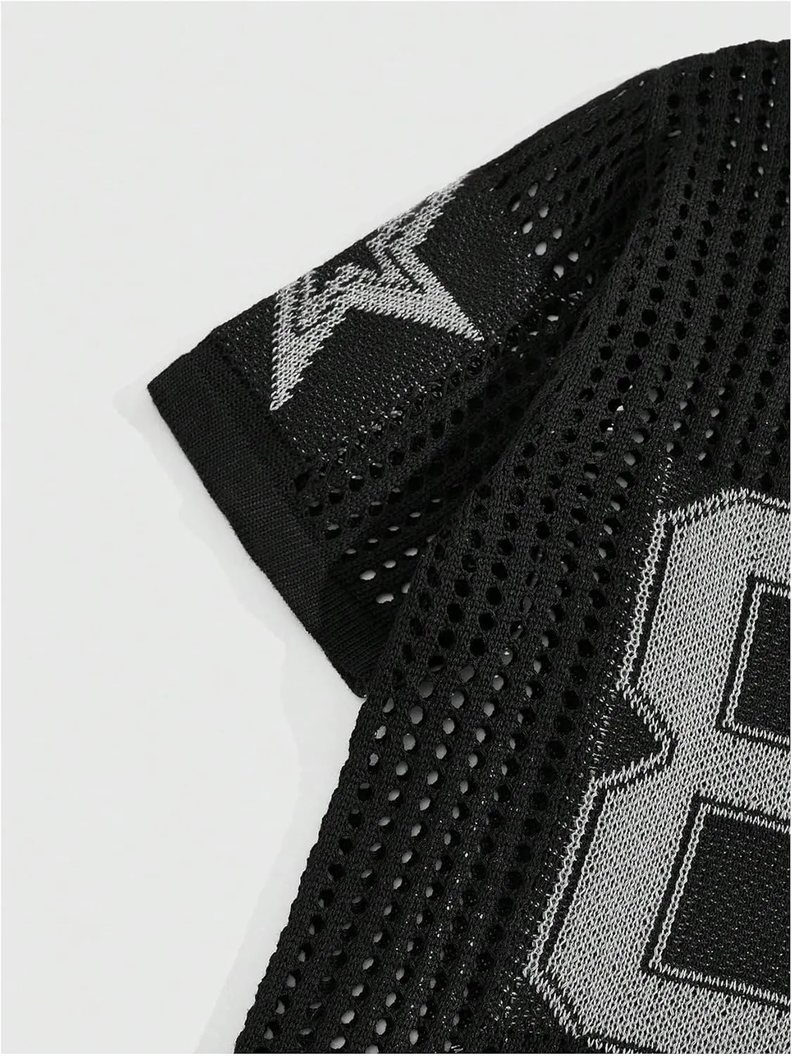 Verdusa Men's Jersey Shirt Crochet Tops Short Sleeve Letter Print Vintage Lightweight Pullover Sweater